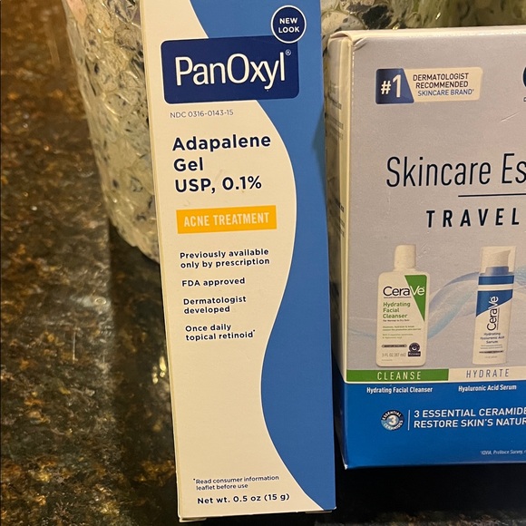 Skin / self care Essentials and Green Starbucks Frappuccino 30 years cup - Picture 2 of 13